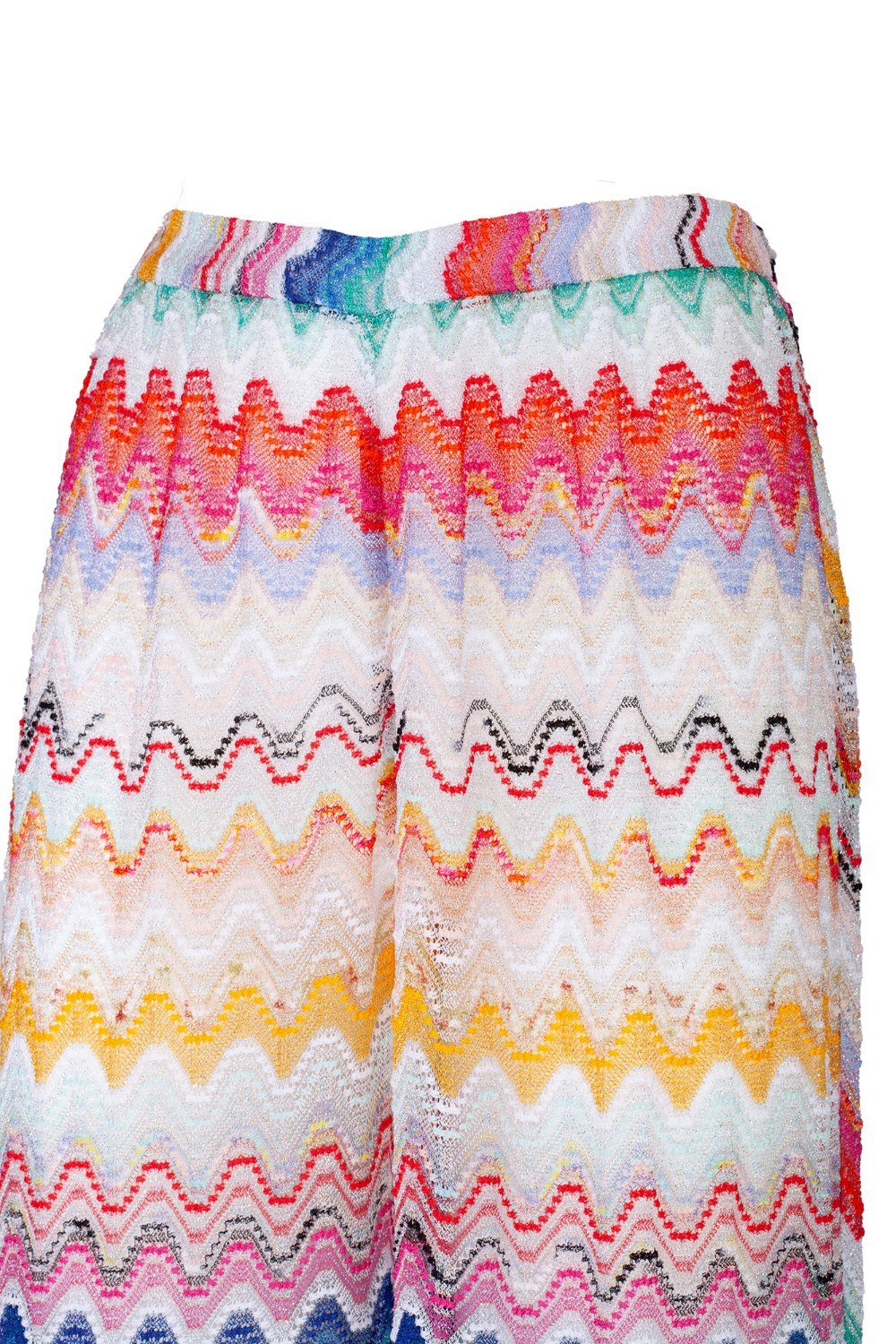 shop MISSONI Saldi Pantalone: Missoni pantaloni a palazzo.
Maglia di misto viscosa lamé.
Motivo a onde.
Elastico in vita.
Composizione: 87% Viscosa 7% Fibra metallizzata 6% Poliammide.
Fabbricato in Italia.. MC23SI02 BR00TG-S99H number 461926